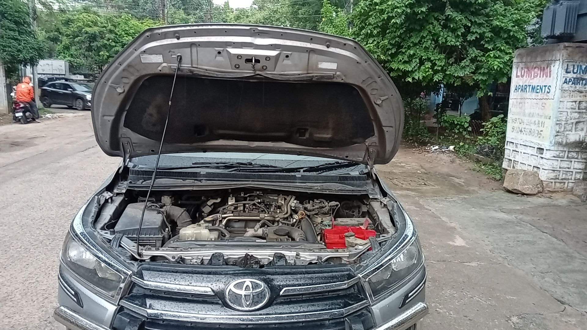 Innova Crysta image 13 Innova Crysta image 13