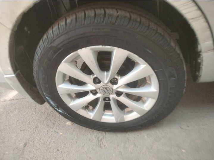 Ertiga image 9 Ertiga image 9