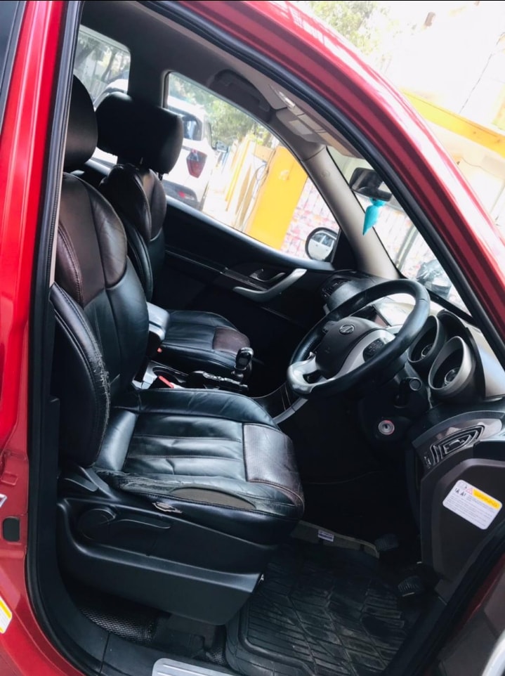 XUV500 image 2 XUV500 image 2