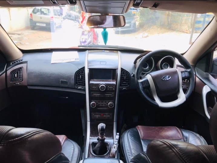 XUV500 image 4 XUV500 image 4