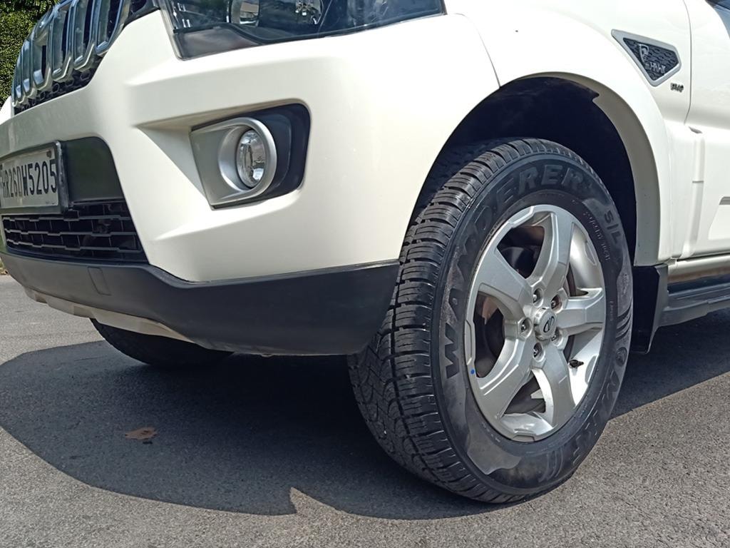 Scorpio image 10 Scorpio image 10