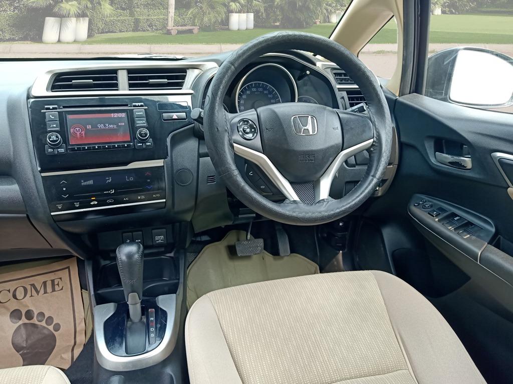 2016 Honda Jazz V CVT Petrol BS IV Steering 