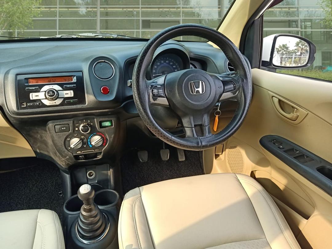 2015 Honda Amaze S MT Petrol BS IV Steering 