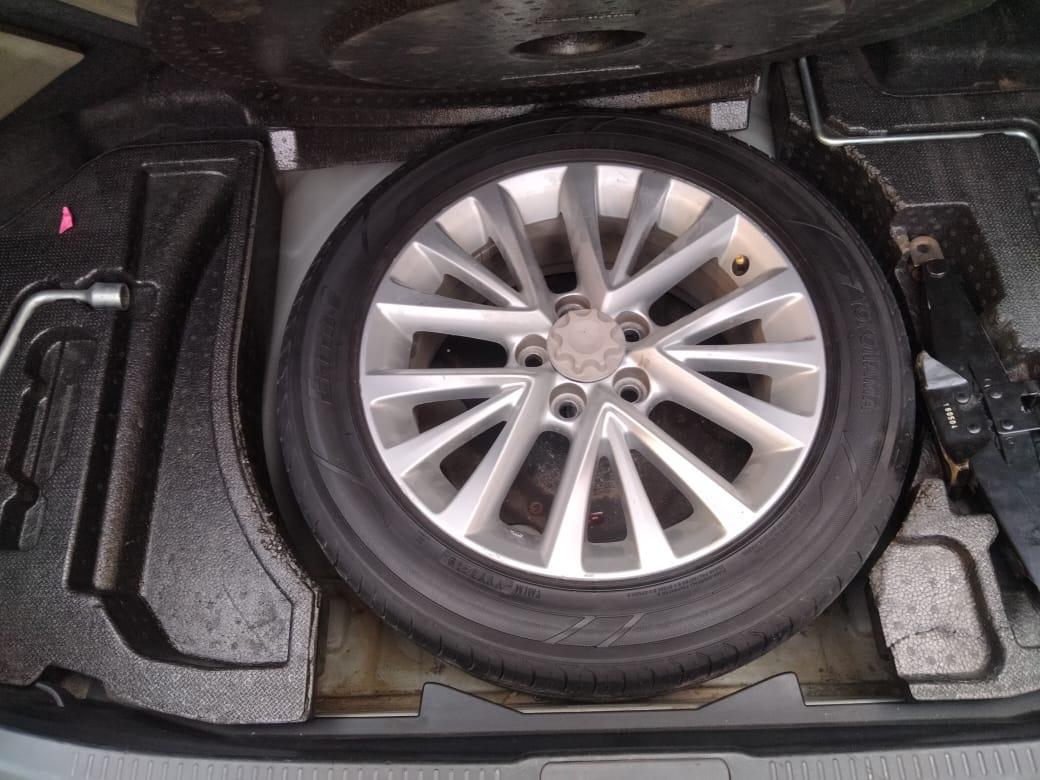 2016 Toyota Camry Hybrid BS IV Wheels Tyres 
