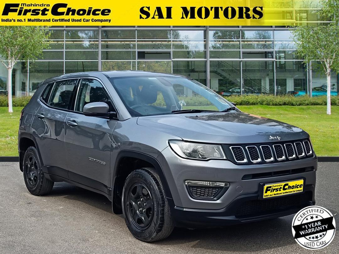 2017 Jeep Compass Sport 1.4 Multi AIR Petrol BS IV Front Right View 
