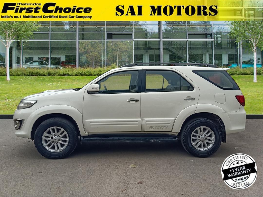 2014 Toyota Fortuner 3.0 4x4 MT Left Side View 