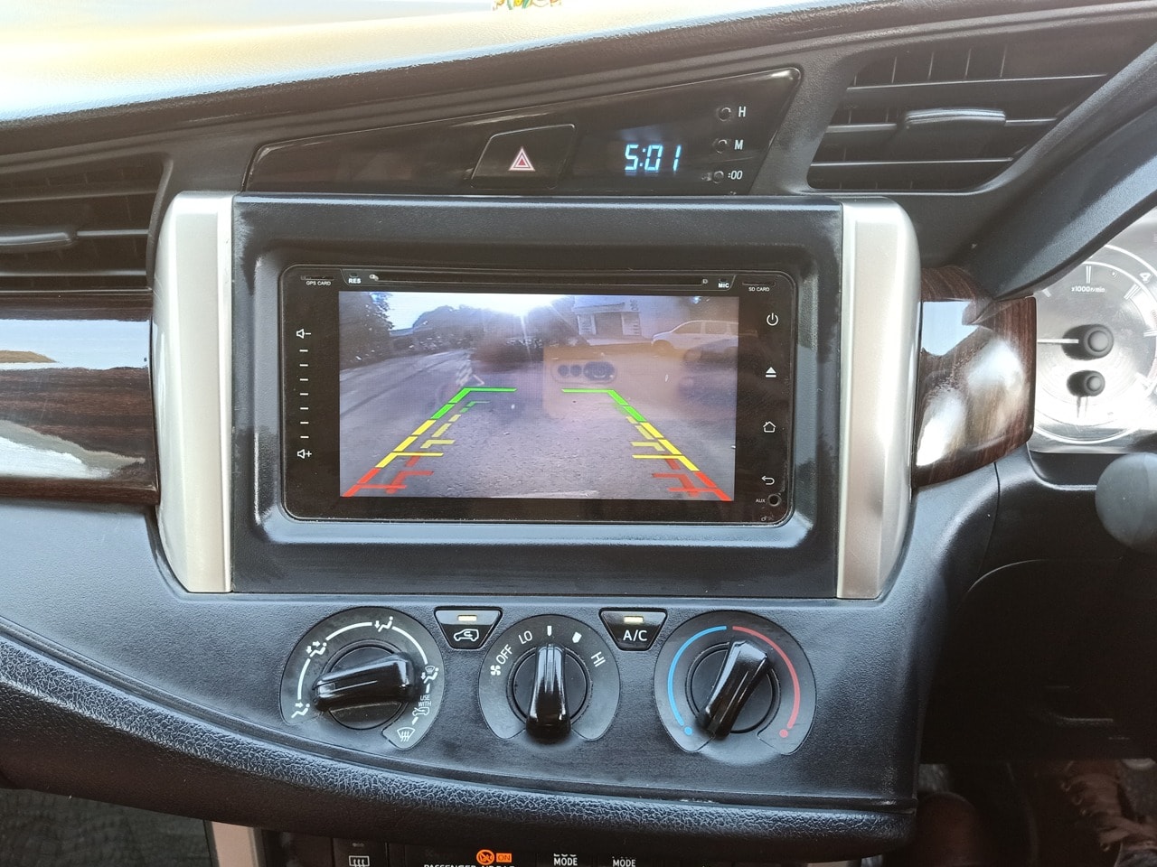 Innova Crysta image 12 Innova Crysta image 12