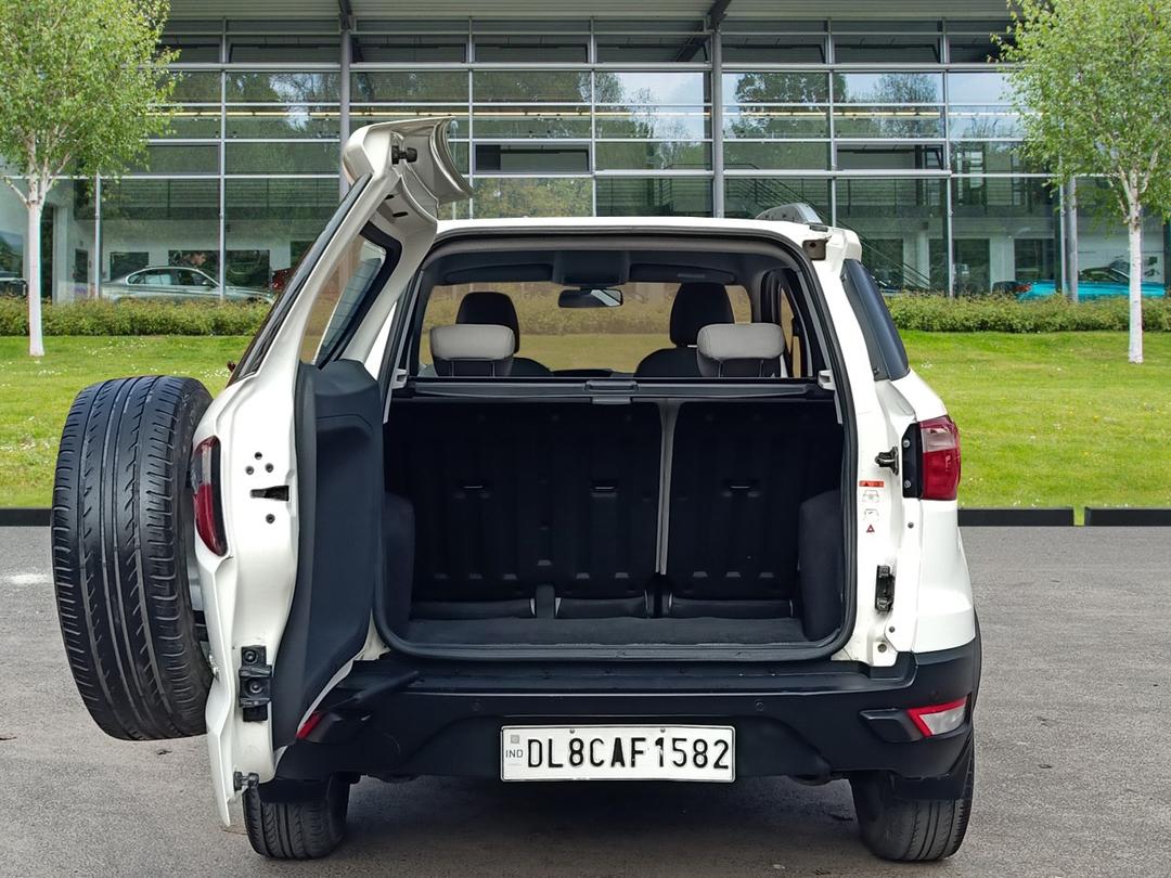 2014 Ford EcoSport 1.5 TiVCT Petrol Titanium AT Trunk Door Open View 