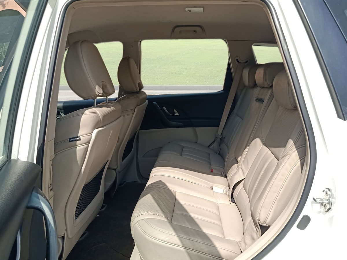 XUV500 image 15 XUV500 image 15