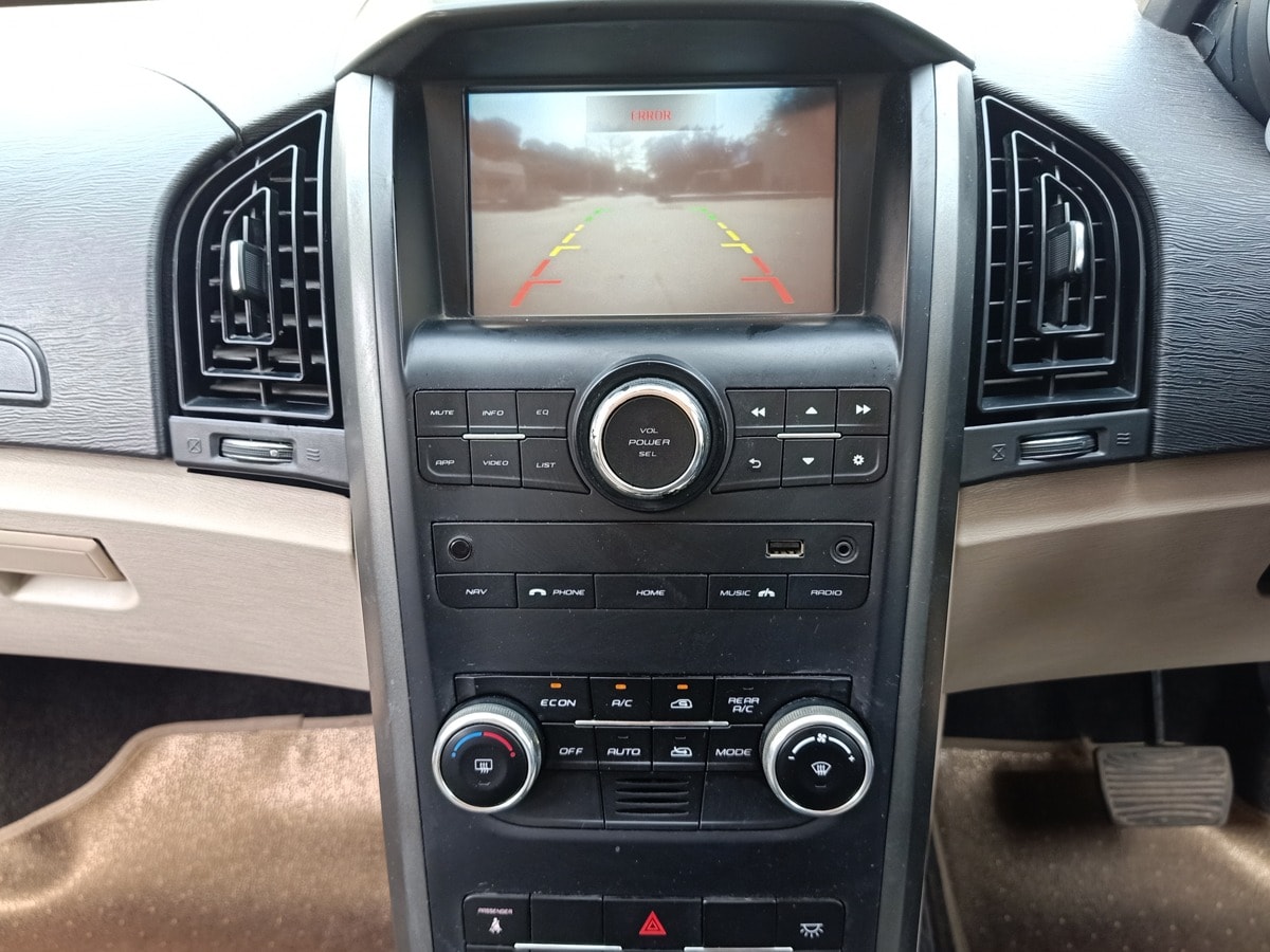 XUV500 image 12 XUV500 image 12