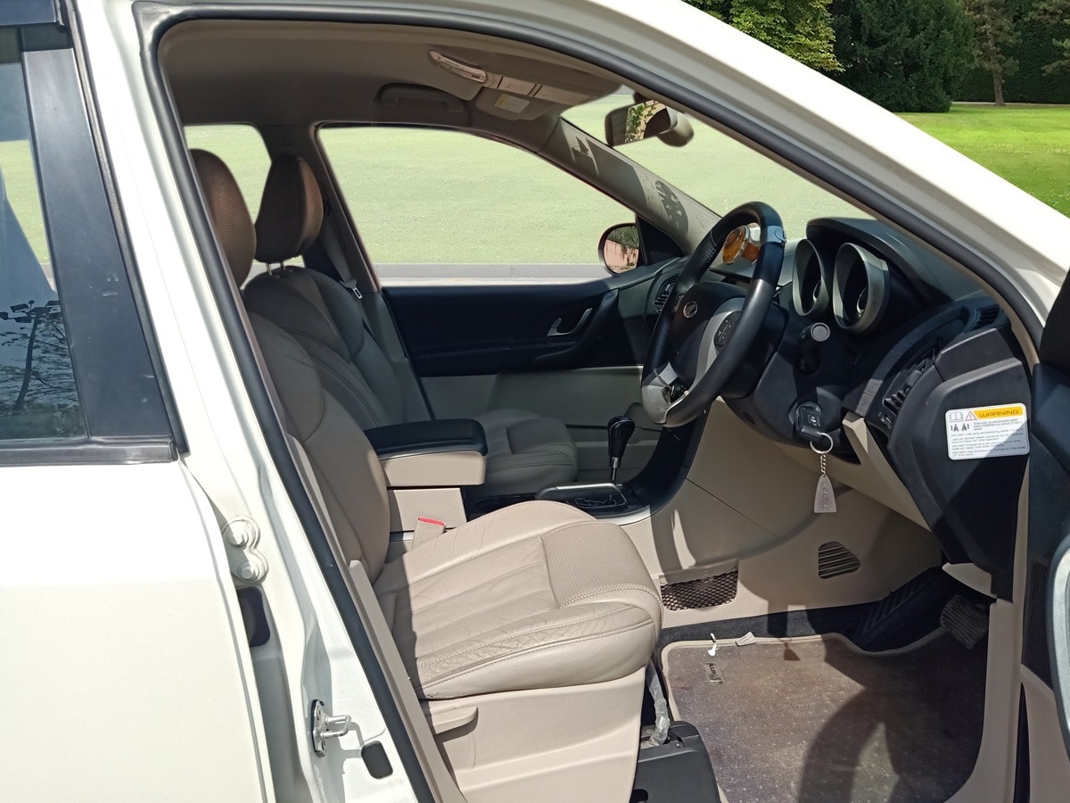 XUV500 image 16 XUV500 image 16