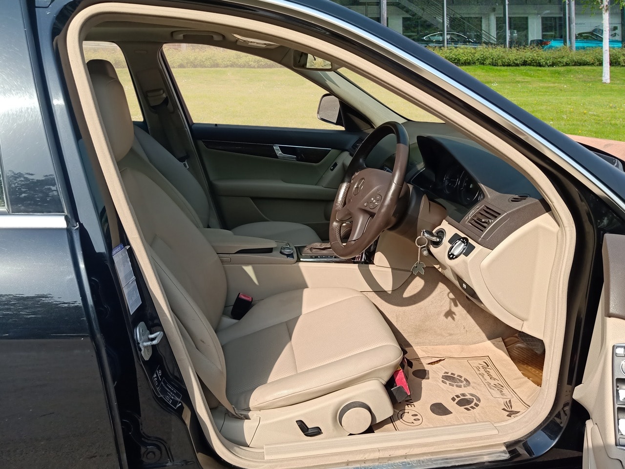 C-Class image 16 C-Class image 16