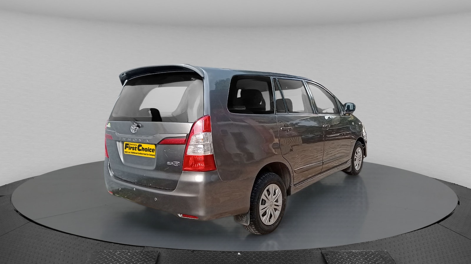 Innova image 6 Innova image 6