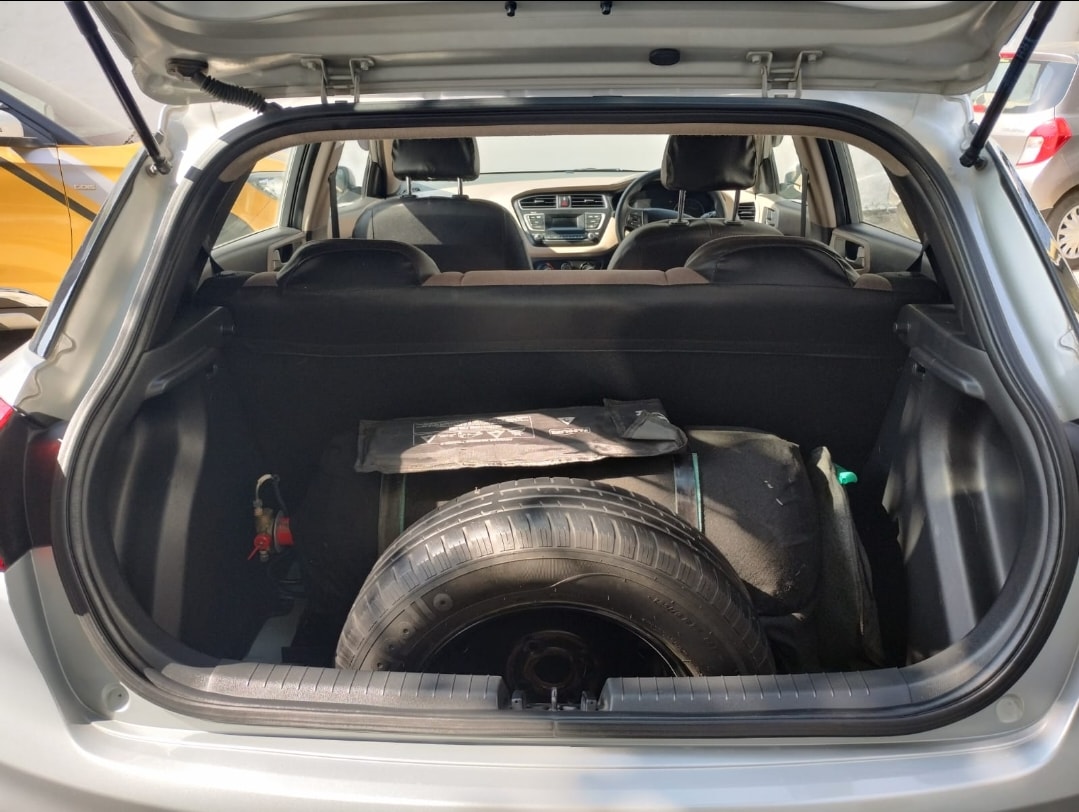 Elite i20 image 13 Elite i20 image 13