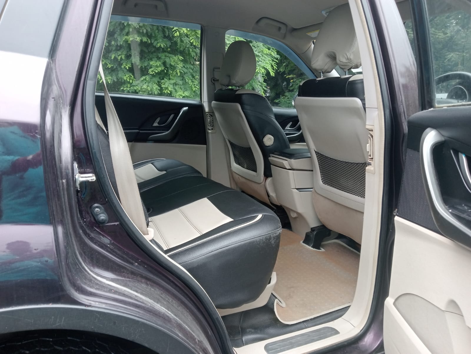 XUV500 image 17 XUV500 image 17