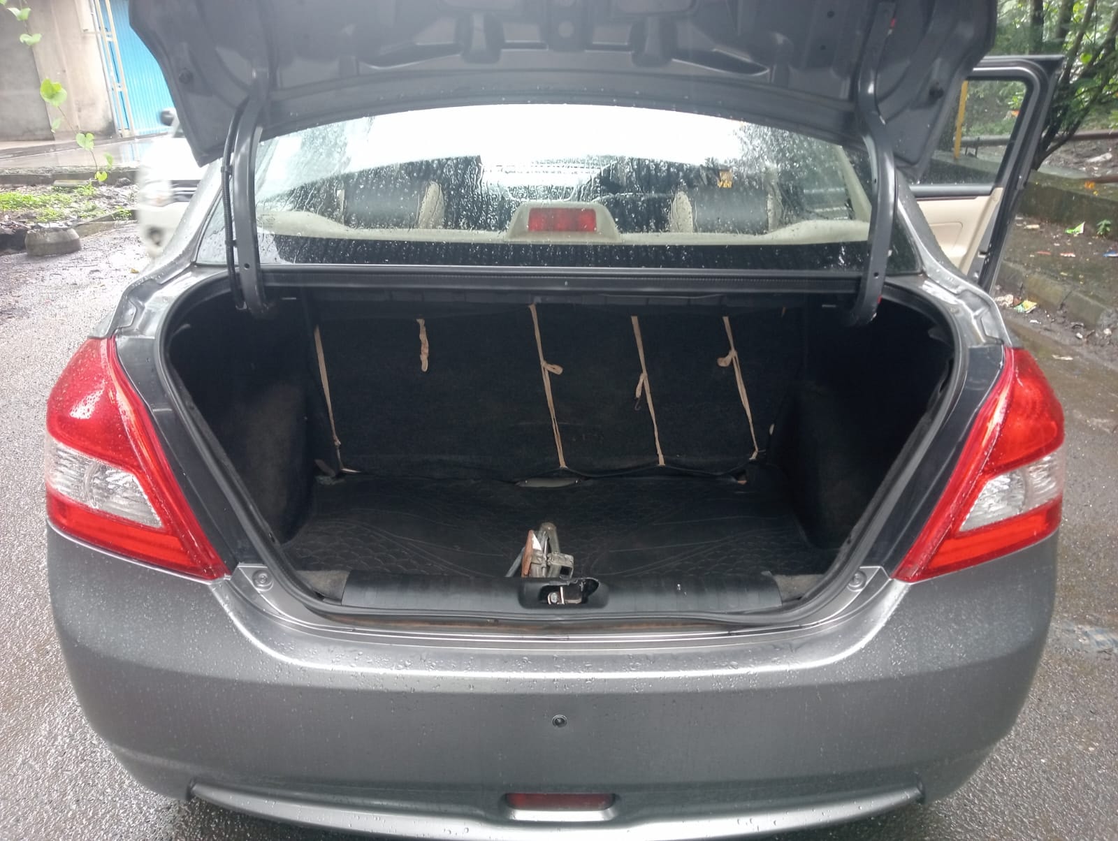 Swift DZire image 10 Swift DZire image 10