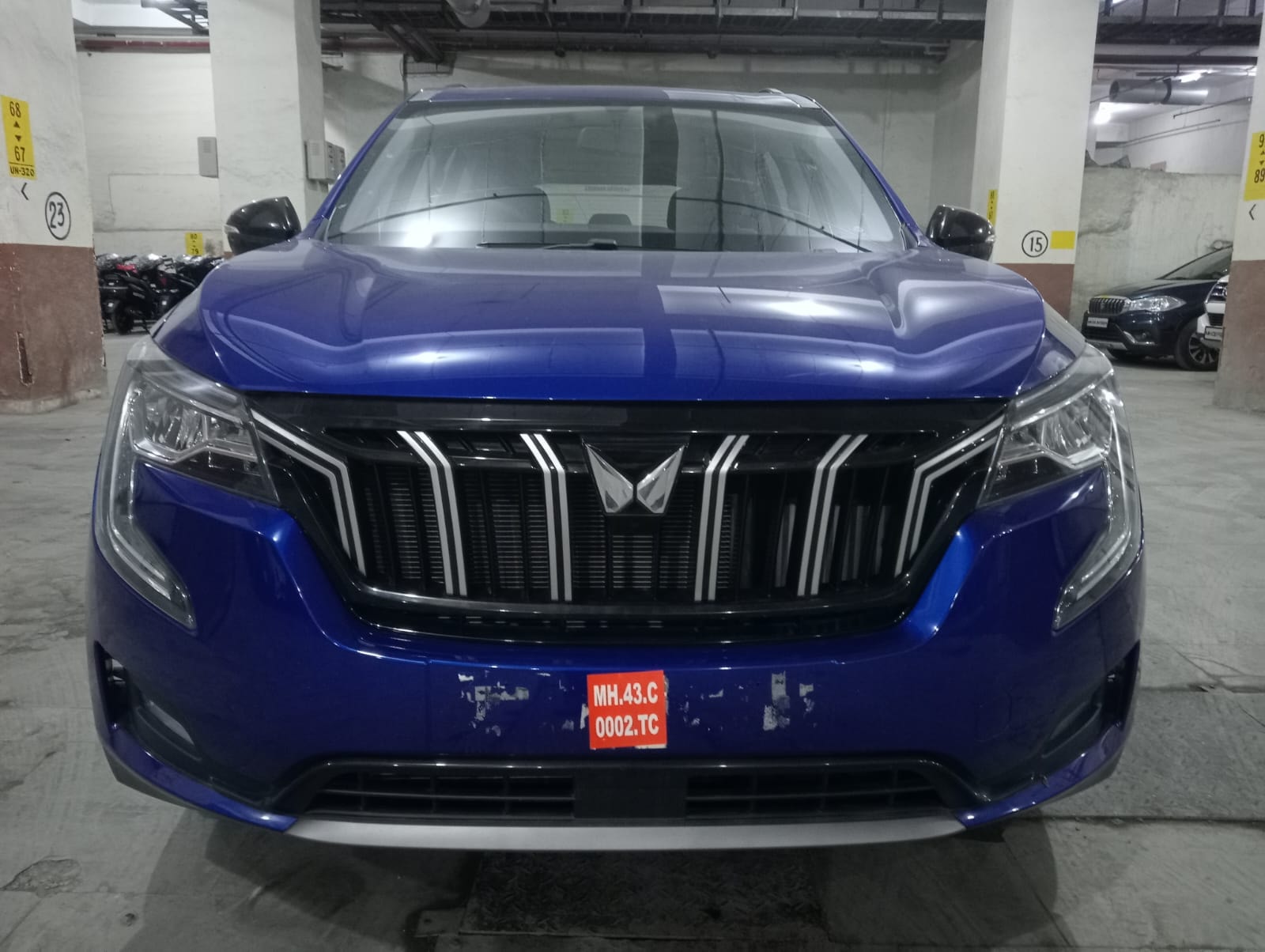 XUV700 image 8 XUV700 image 8