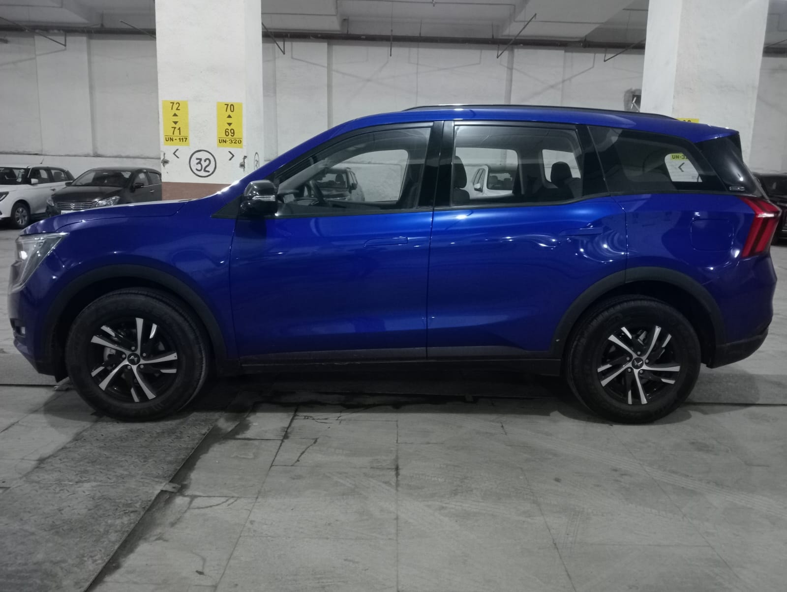 XUV700 image 2 XUV700 image 2