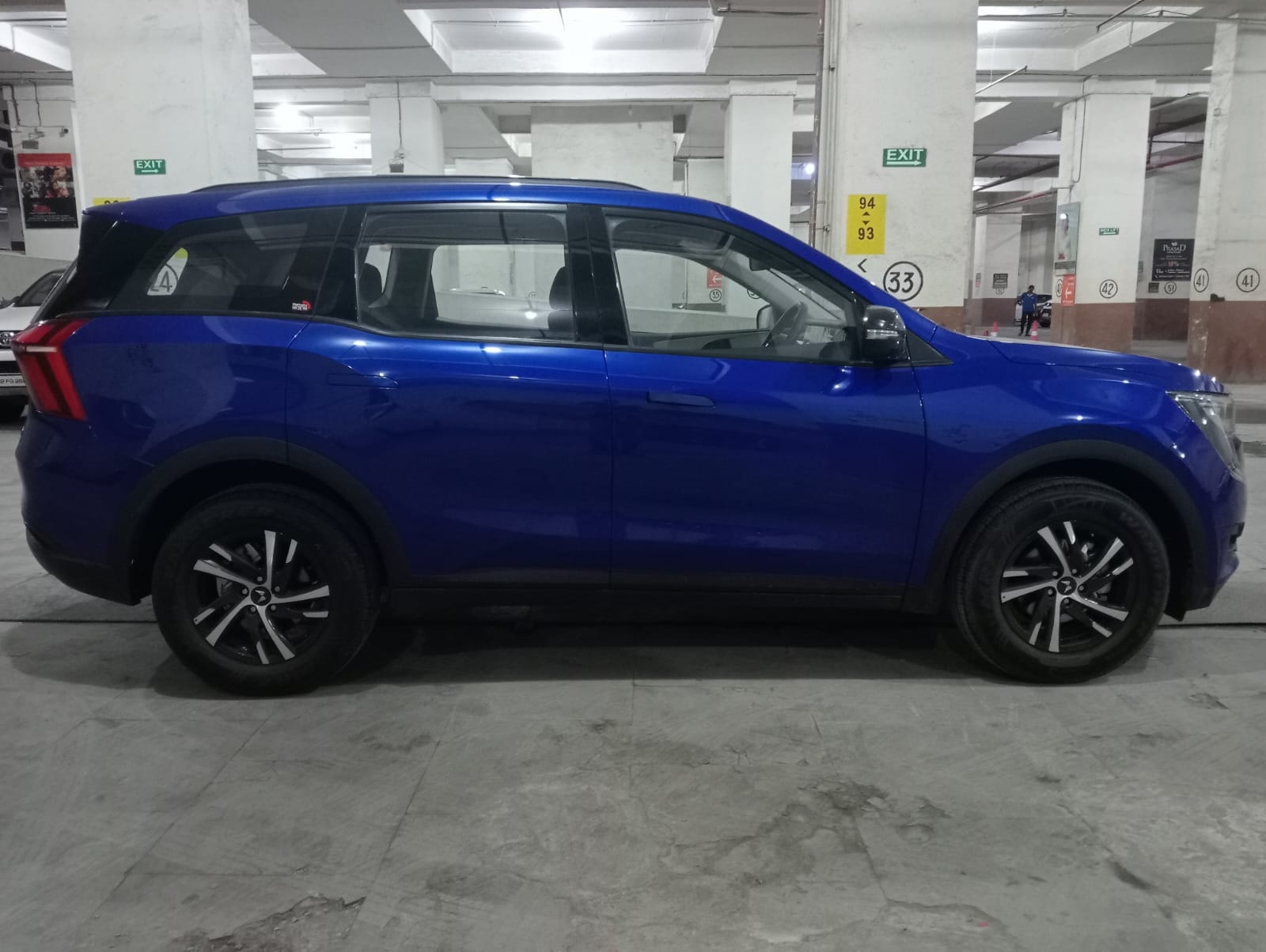 XUV700 image 6 XUV700 image 6