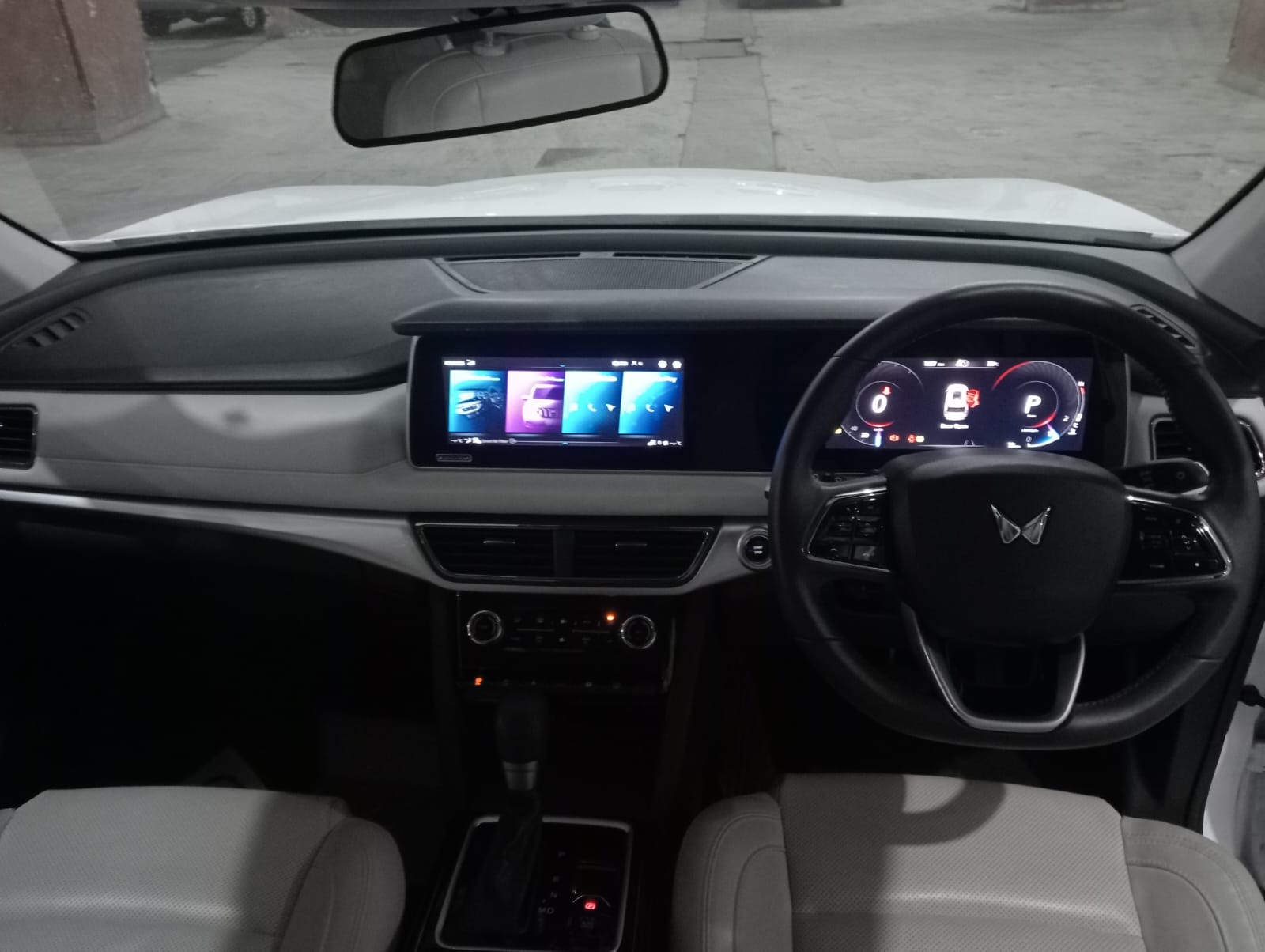 Used 2024 Mahindra XUV700 Used 2024 Mahindra XUV700