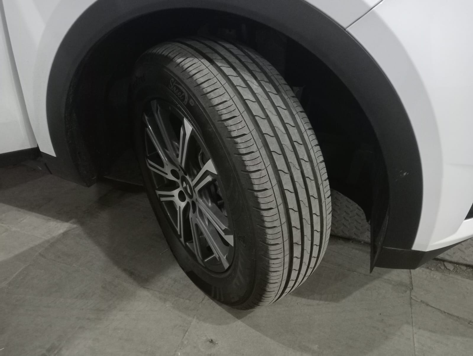 Used 2024 Mahindra XUV700 Used 2024 Mahindra XUV700