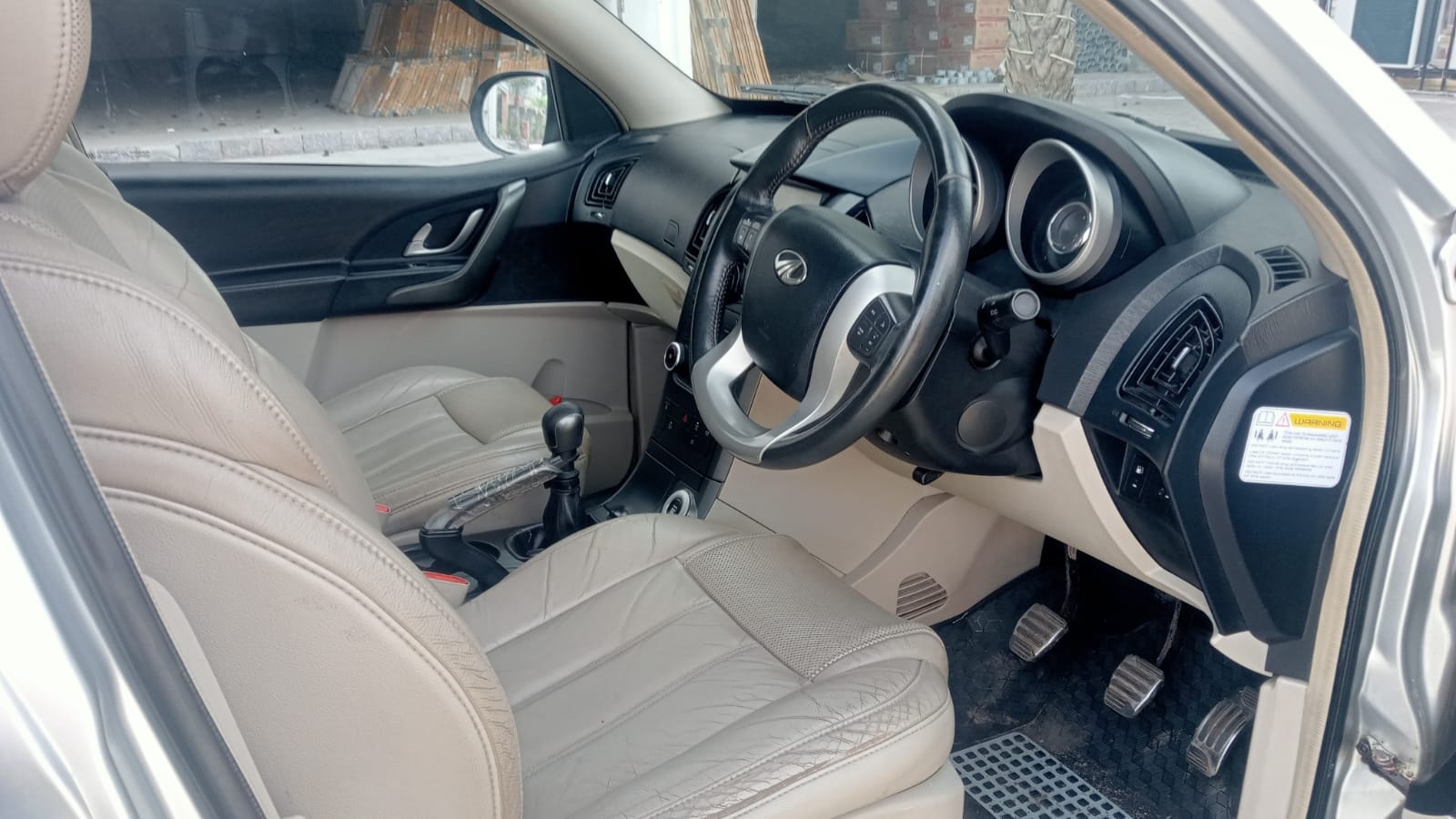 Used 2015 Mahindra XUV500 Used 2015 Mahindra XUV500