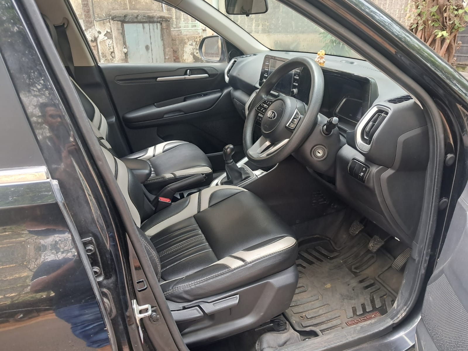 Used 2021 Kia Sonet Used 2021 Kia Sonet