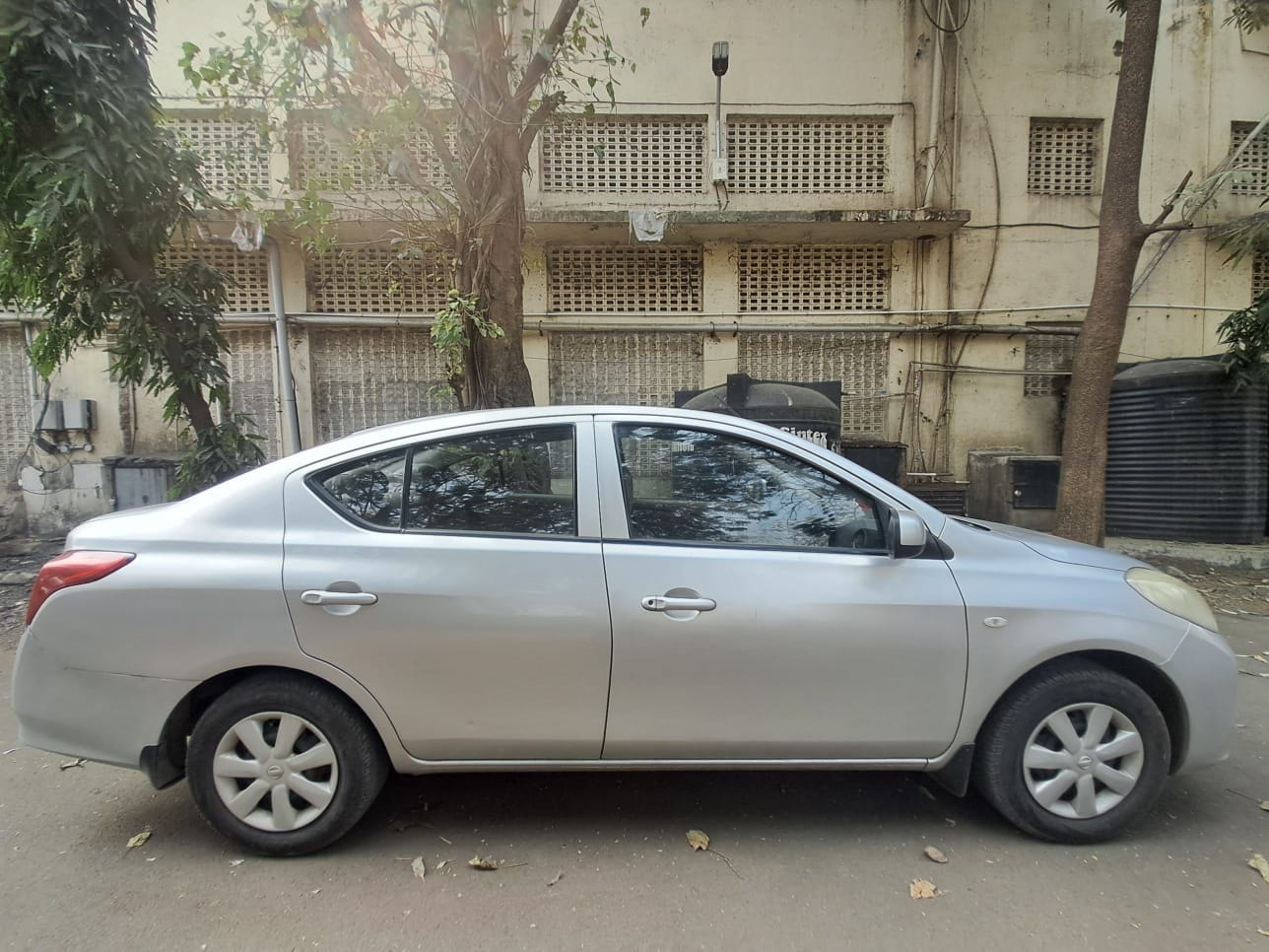 Used 2015 Nissan Sunny Used 2015 Nissan Sunny