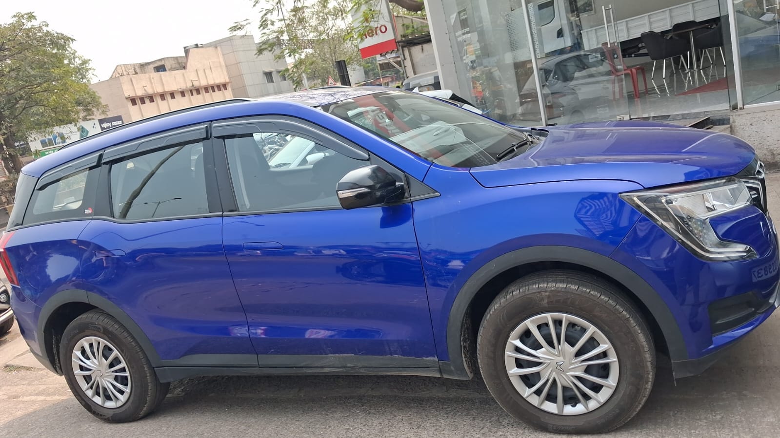 XUV700 image 1 XUV700 image 1