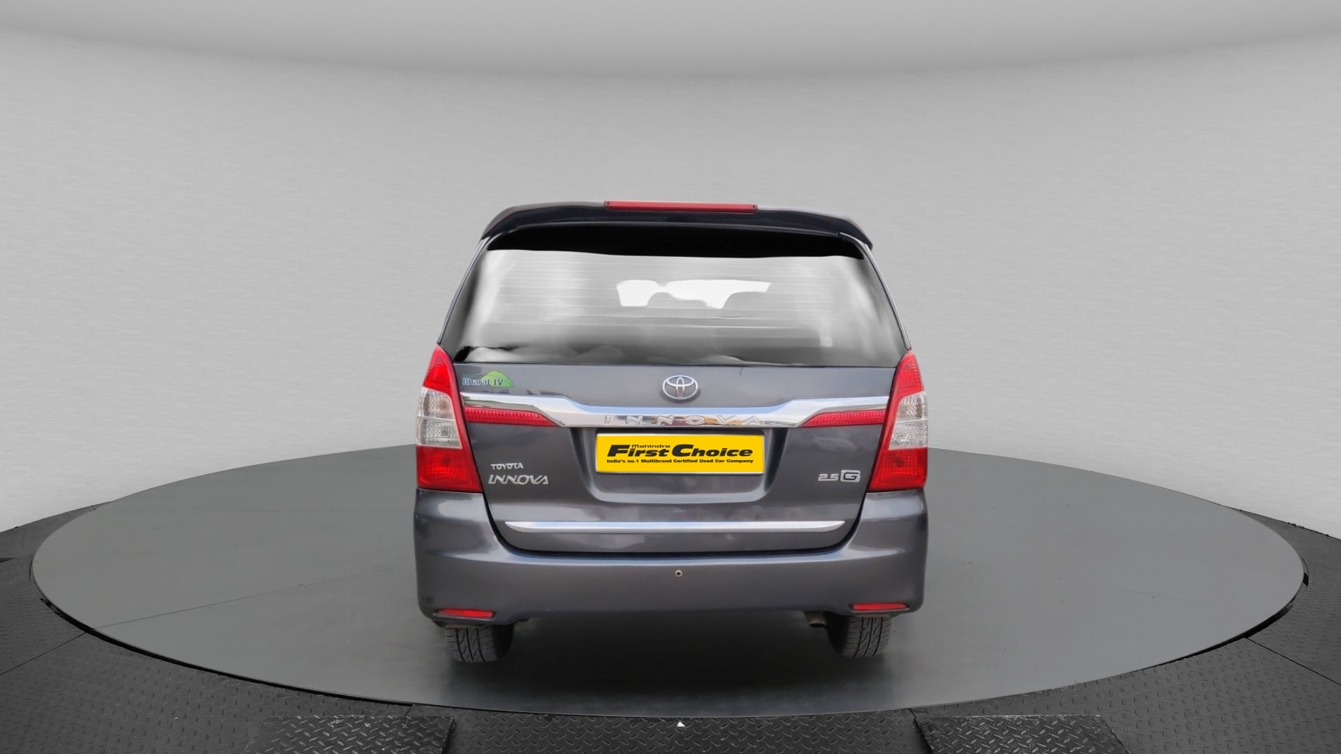 Innova image 4 Innova image 4