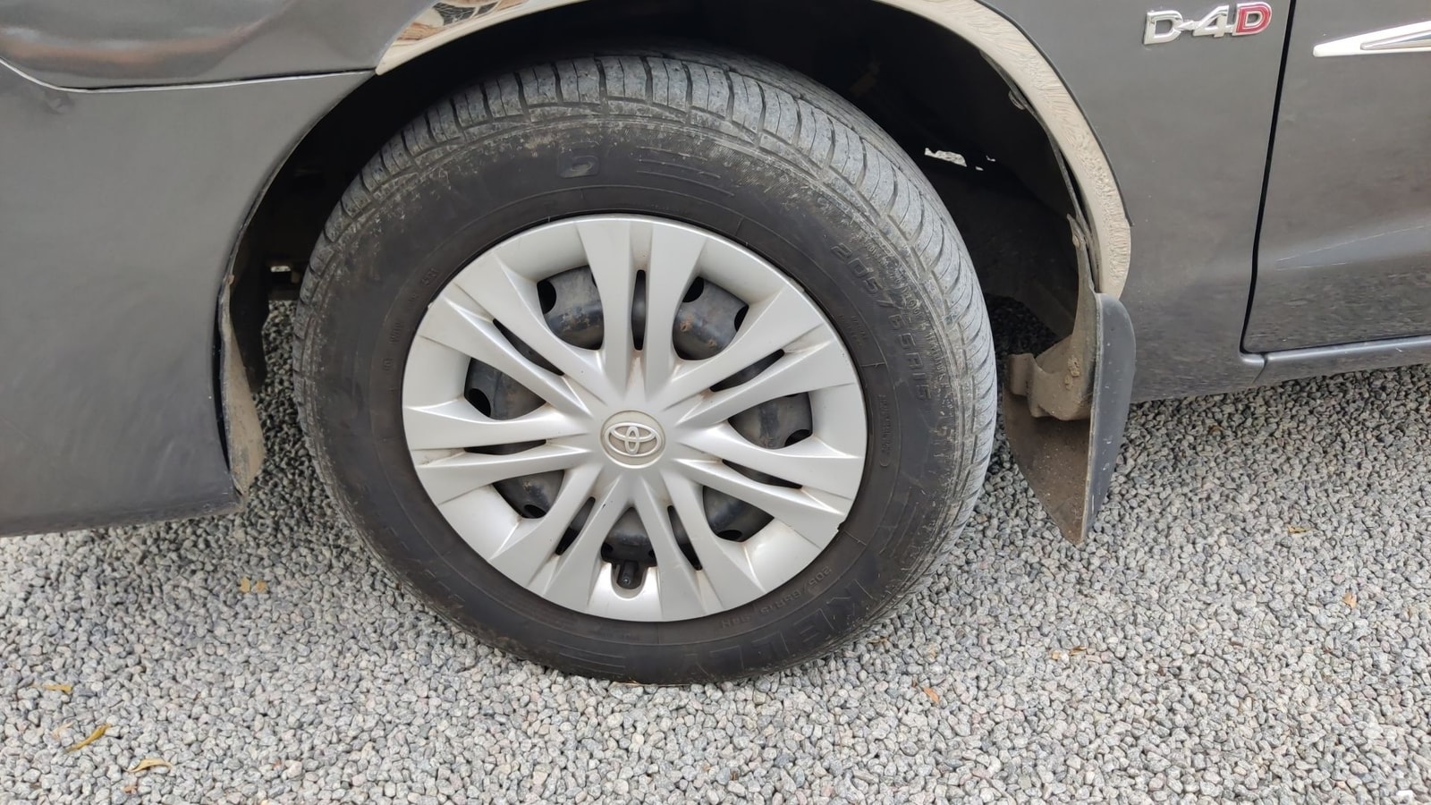 Innova image 10 Innova image 10