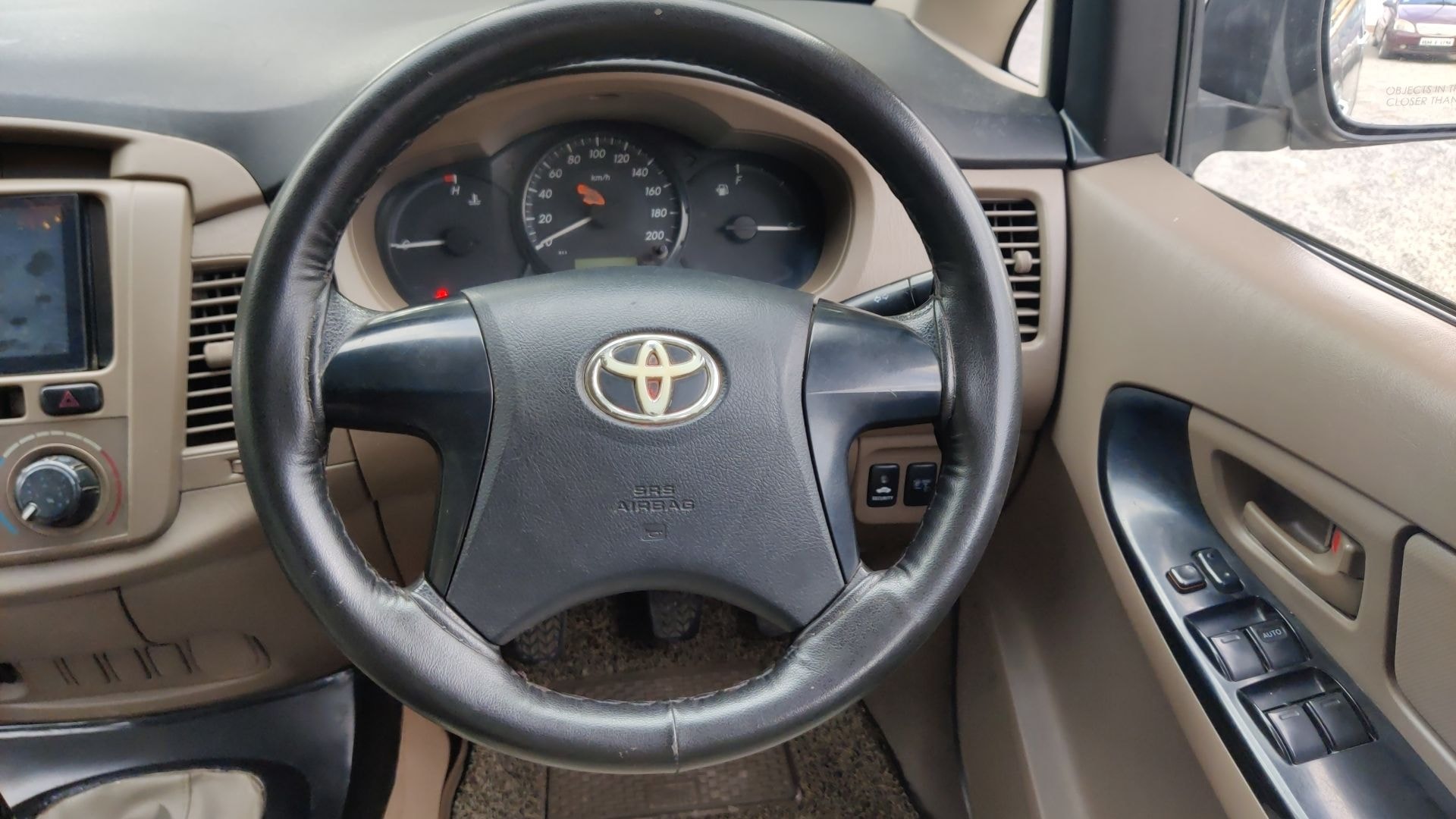 Innova image 17 Innova image 17