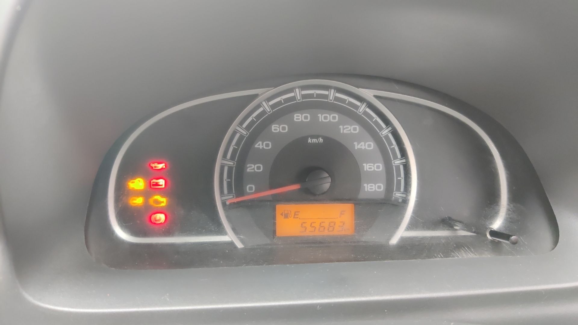 Alto 800 image 16 Alto 800 image 16