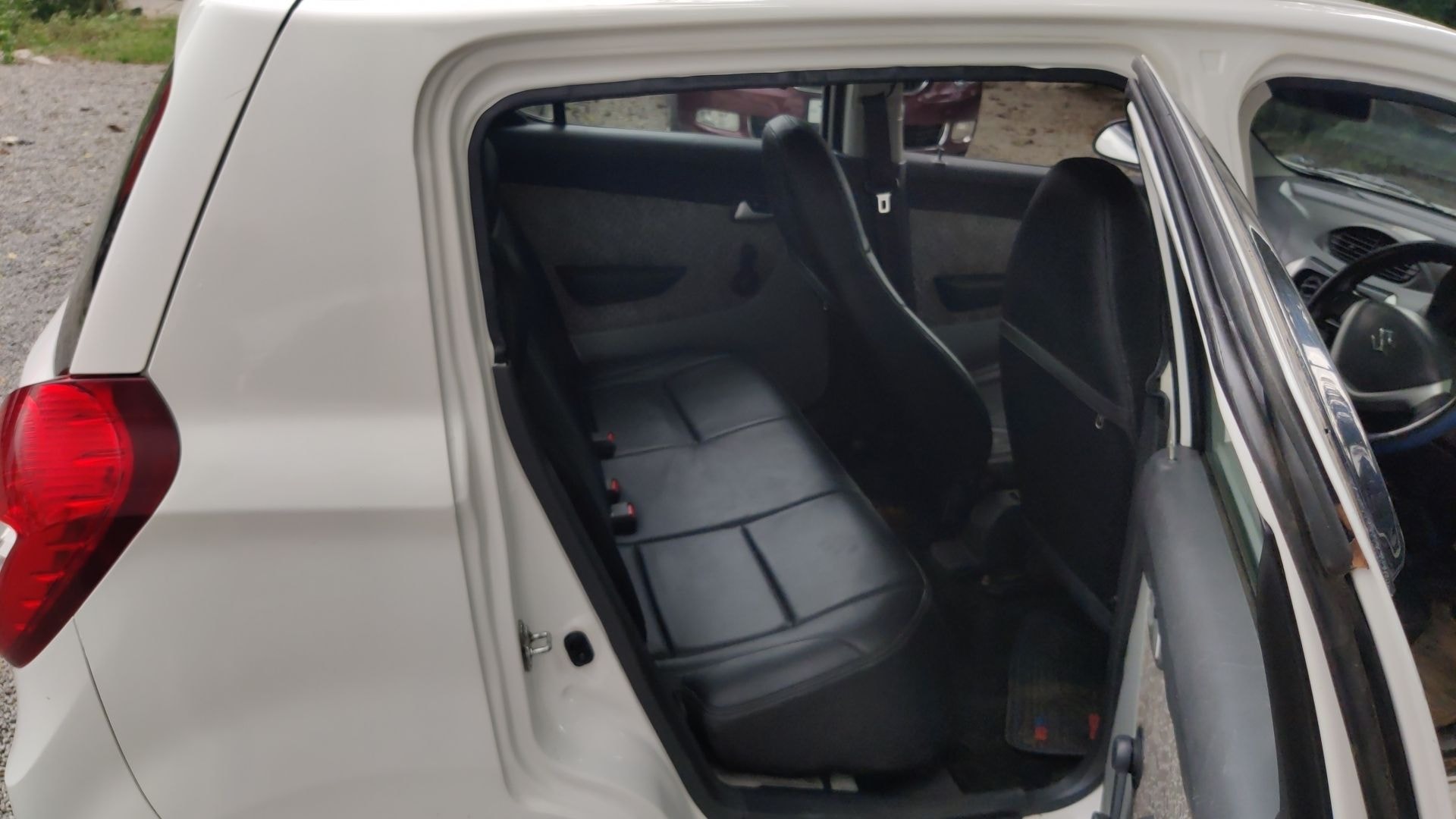 Alto 800 image 8 Alto 800 image 8