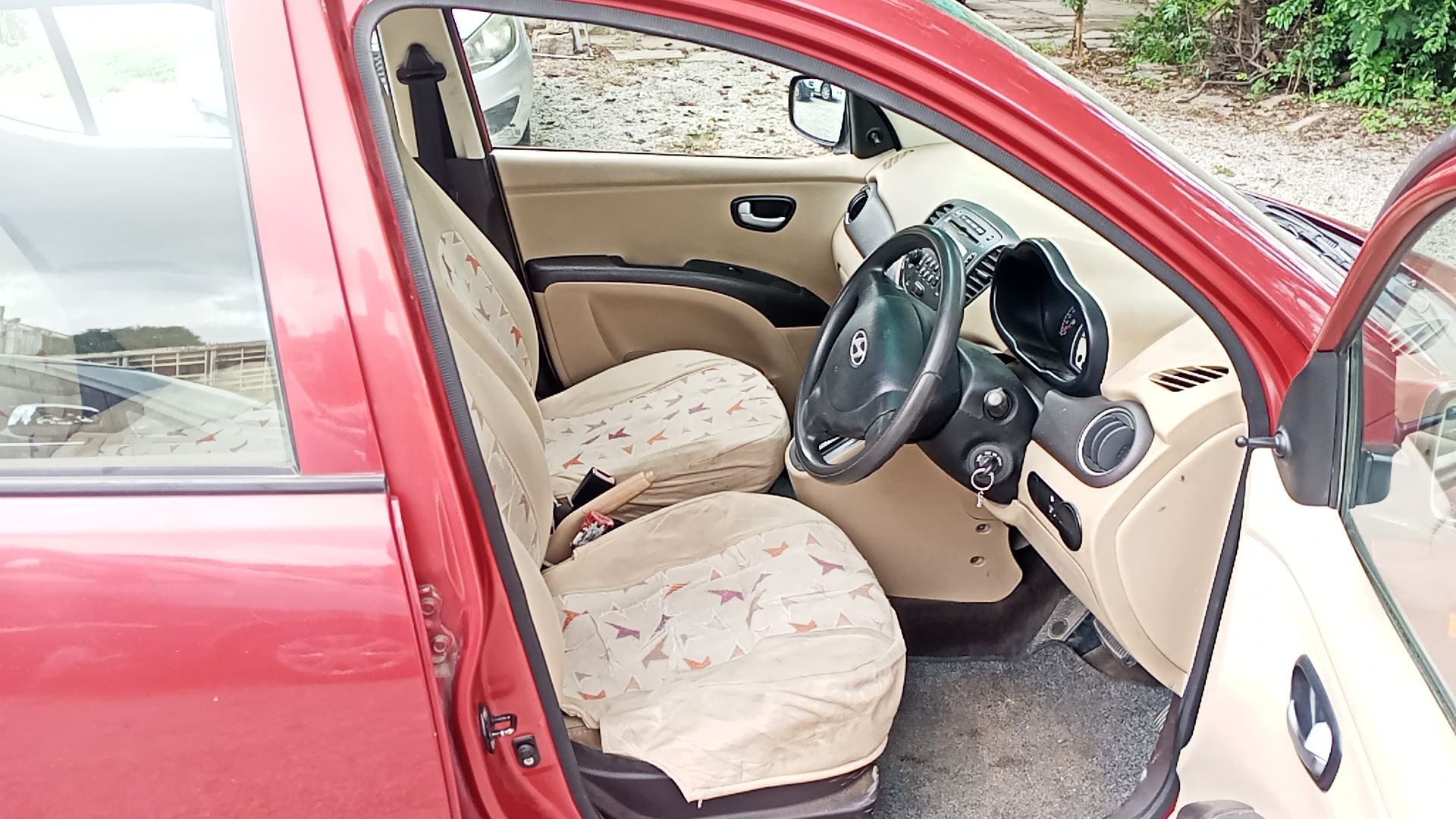 i10 image 18 i10 image 18