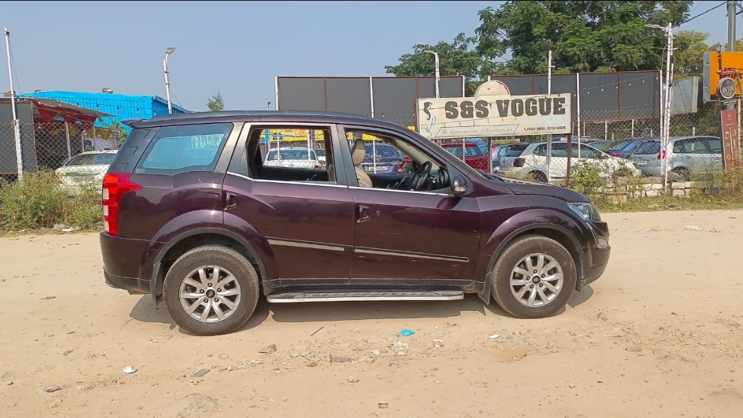 XUV500 image 5 XUV500 image 5