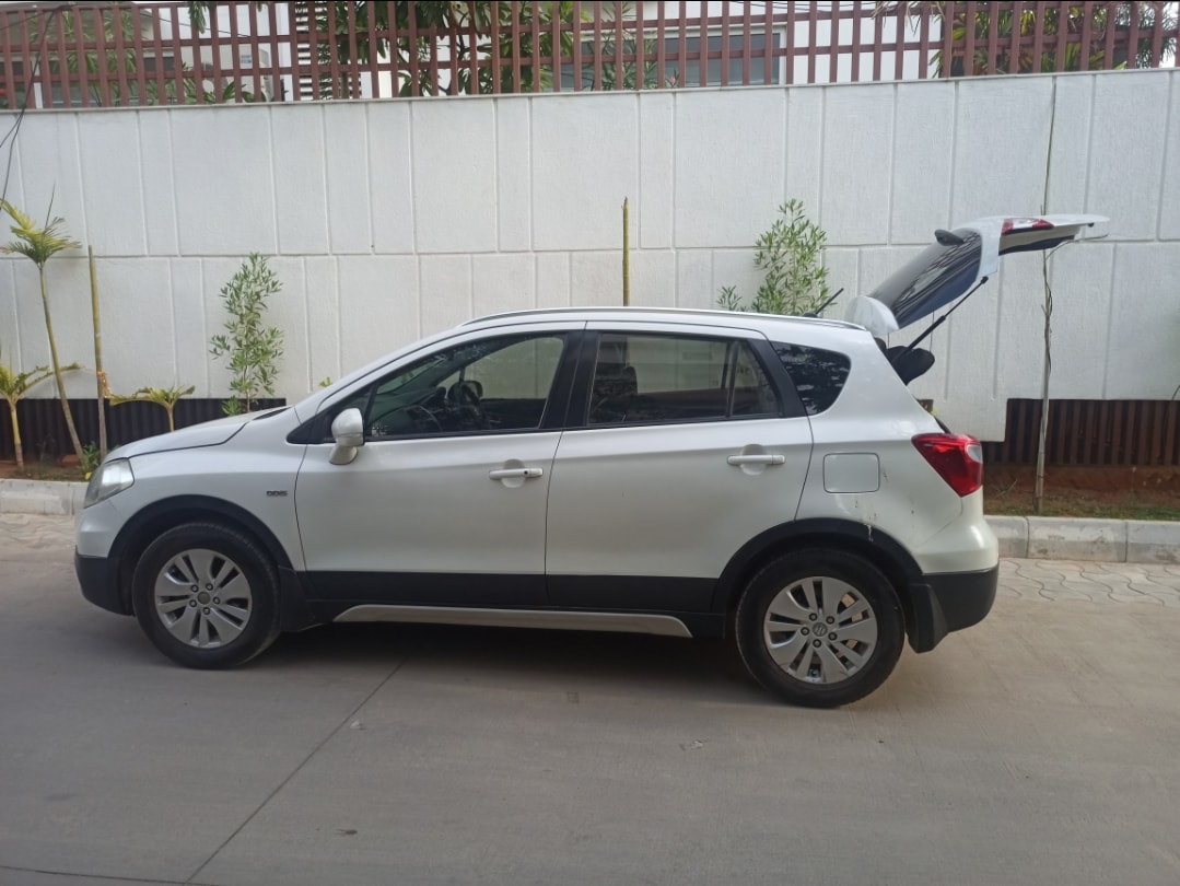 S-Cross image 9 S-Cross image 9