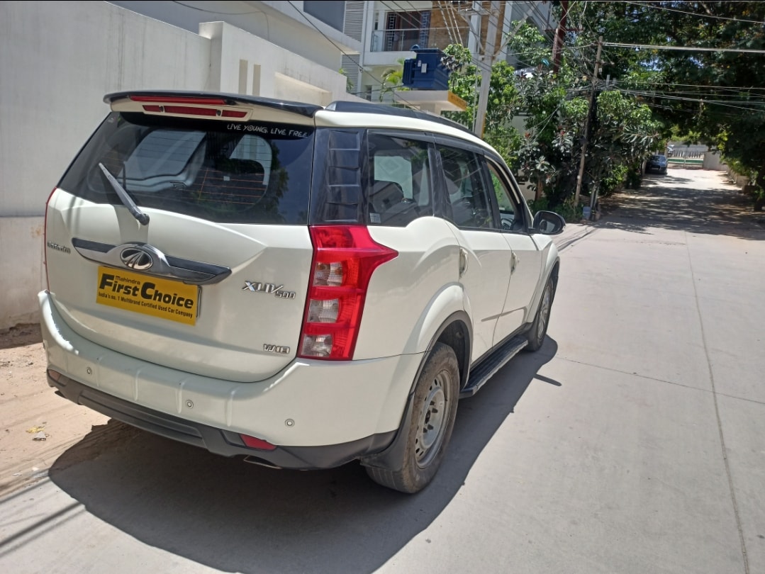 XUV500 image 4 XUV500 image 4