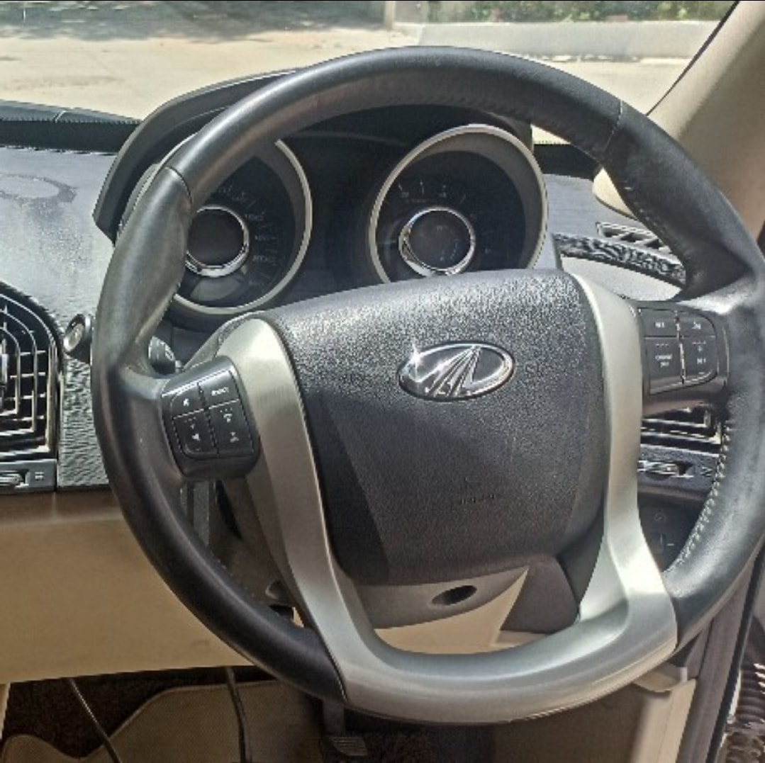 XUV500 image 12 XUV500 image 12