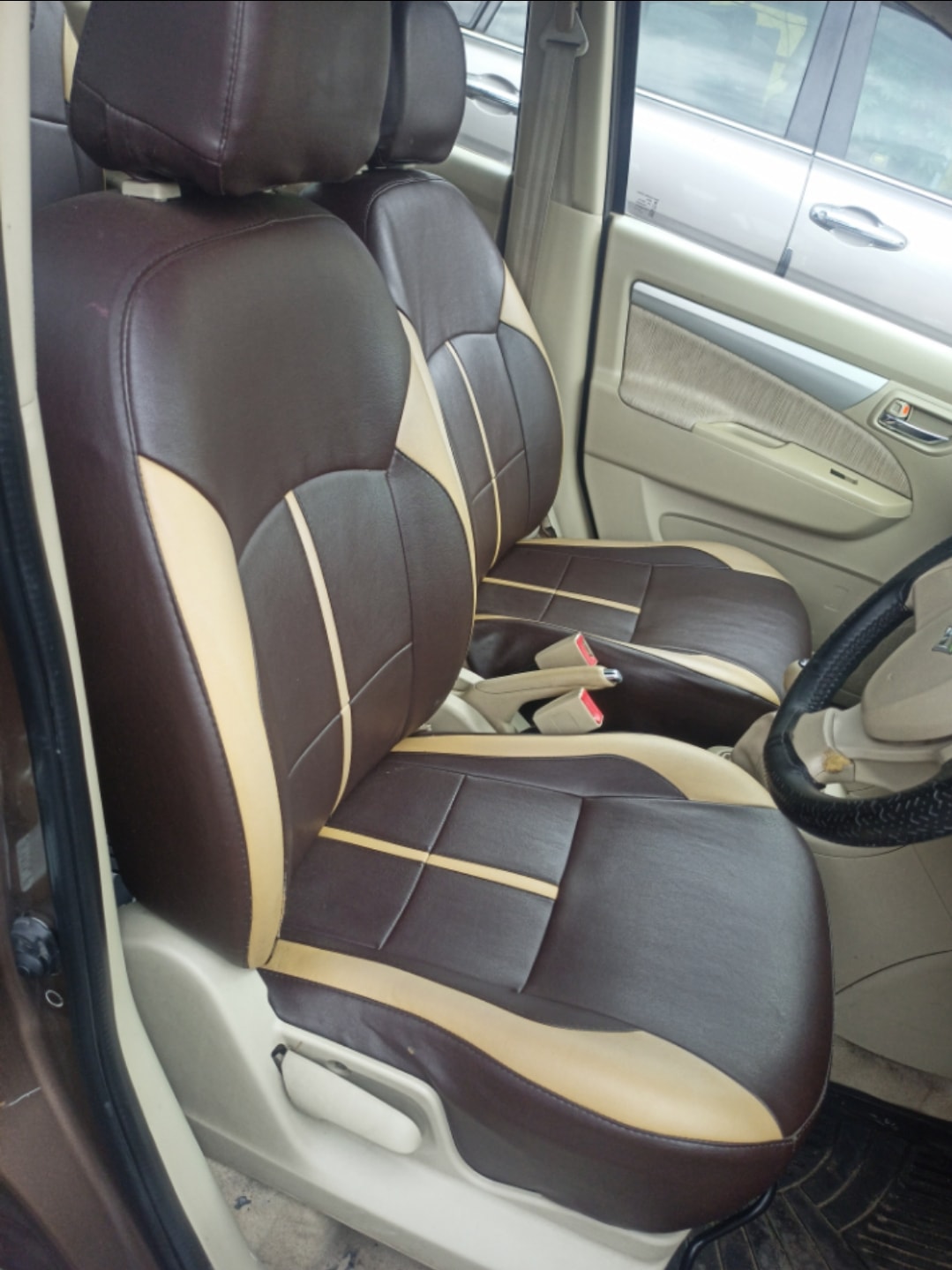 Ertiga image 4 Ertiga image 4