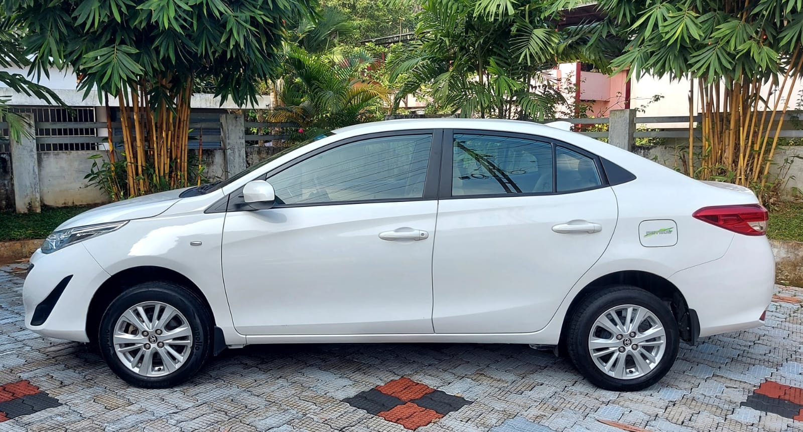 Yaris image 2 Yaris image 2