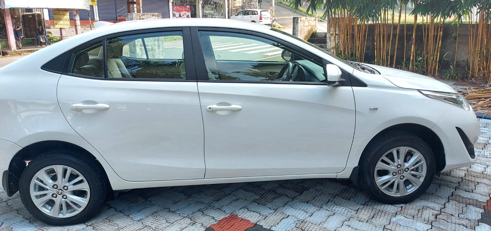 Yaris image 4 Yaris image 4