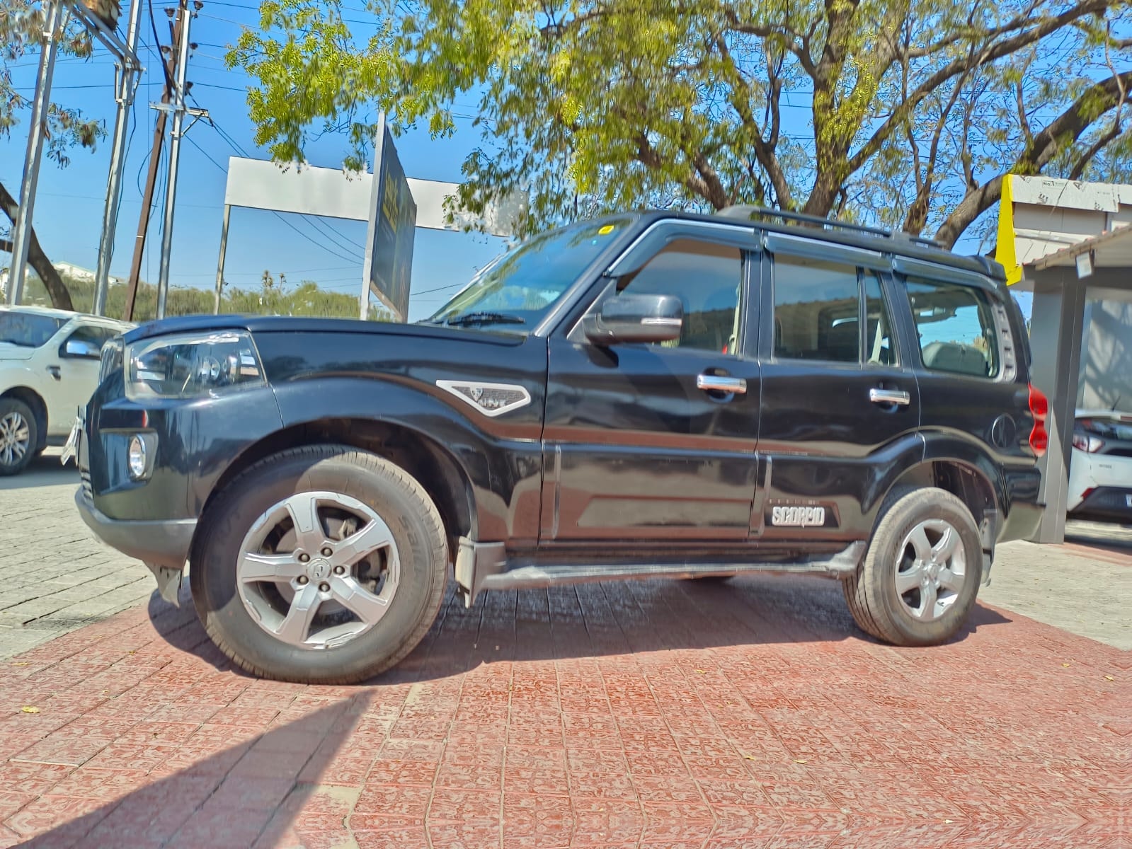 Scorpio image 4 Scorpio image 4