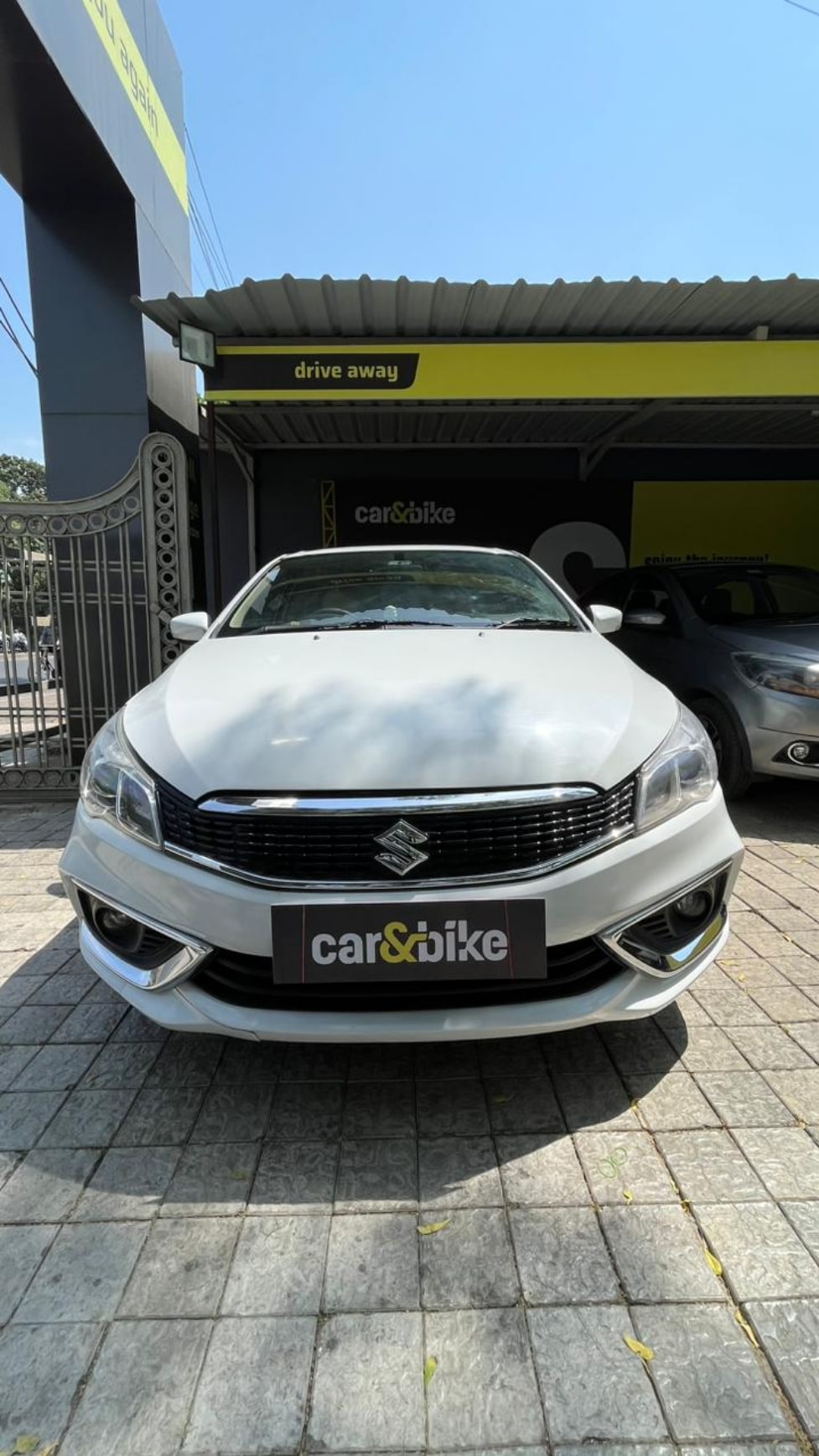 Ciaz image 1 Ciaz image 1