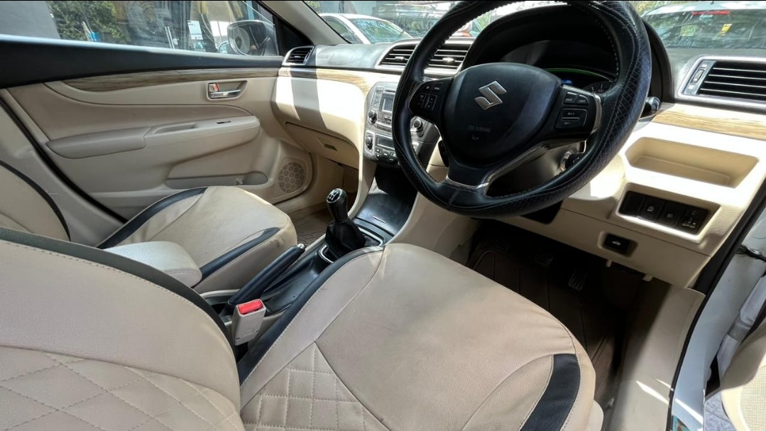 Ciaz image 16 Ciaz image 16