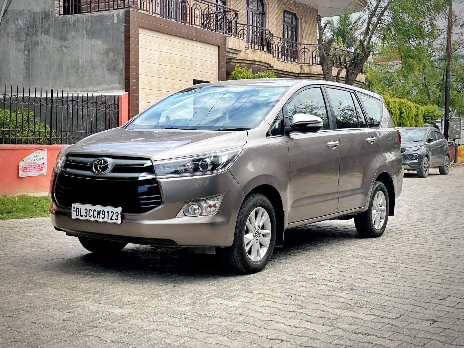Used 2017 Toyota Innova Crysta 2.4 ZX MT 7-Seater BS IV for sale