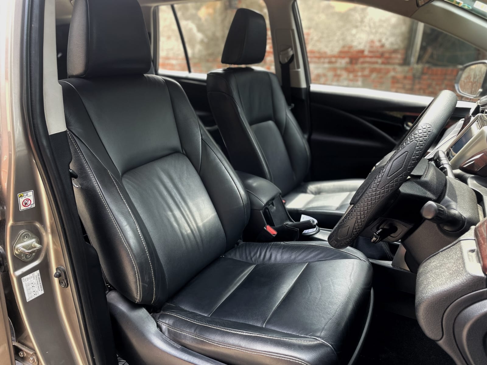 Innova Crysta image 14 Innova Crysta image 14