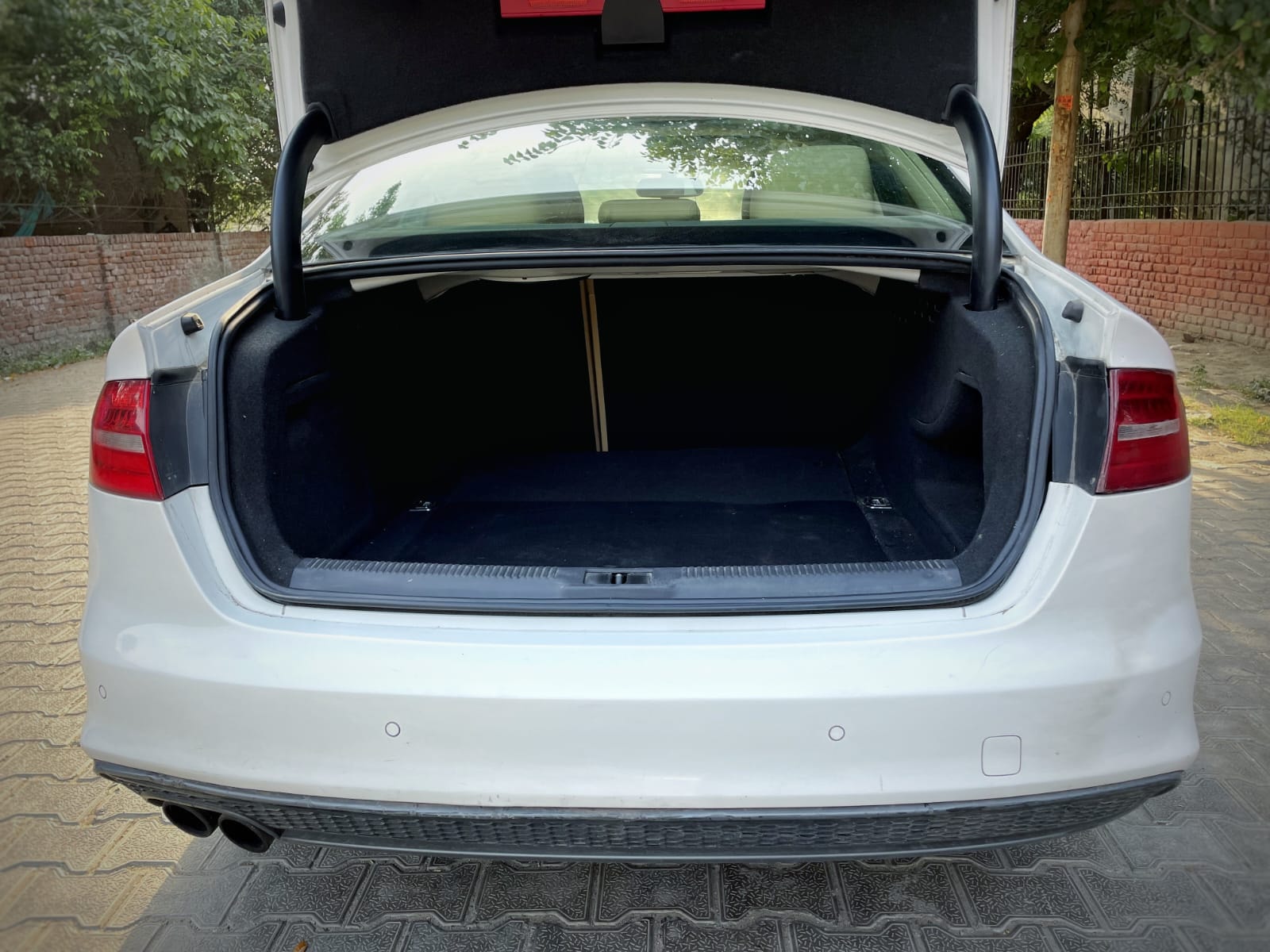 A4 image 10 A4 image 10