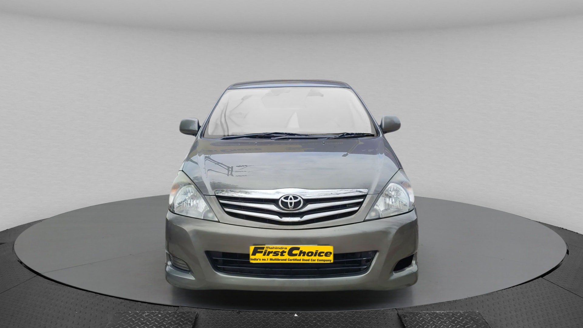 Innova image 9 Innova image 9