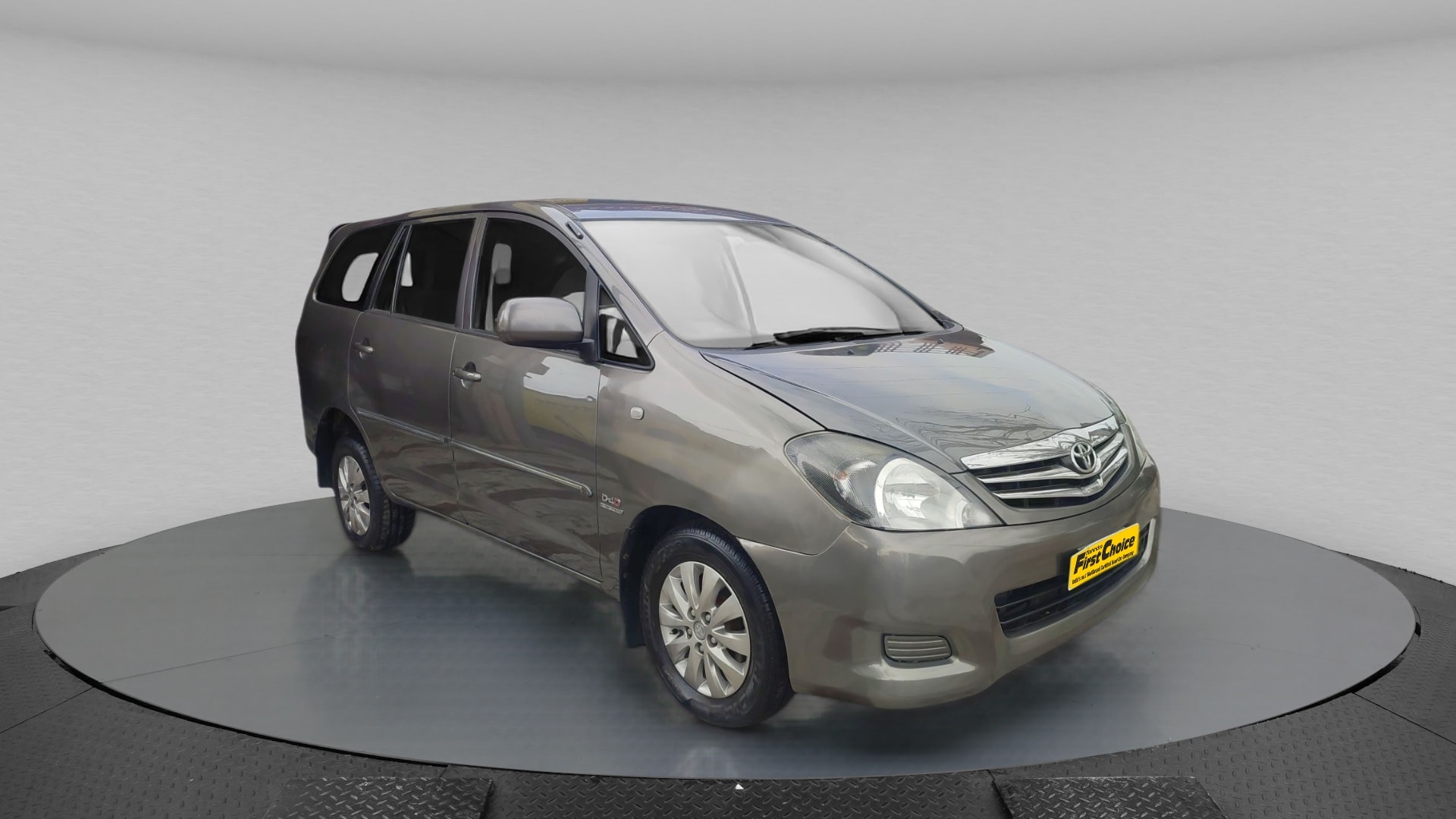 Innova image 8 Innova image 8